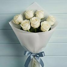 Букет 7 Белых роз Эдлесс Лав в Белой Березке